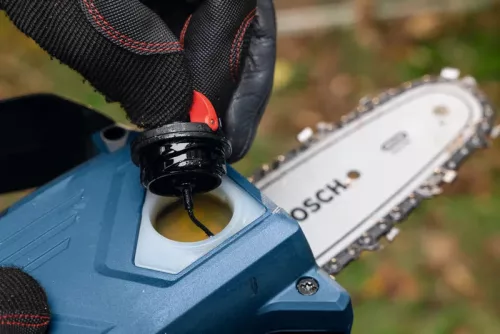 Bosch GKE 18V-15 Ágvágó fűrész (akku és töltő nélkül) kartondobozban (06008D7000)