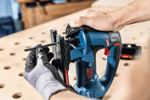 Bosch Expert EXST18V-155 B akkus szúrófűrész (akkus és töltő nélkül) L-Boxx-ban