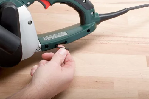 Metabo BAE 75 Szalagcsiszoló 1010W gépálvánnyal karton dobozban (600375000)