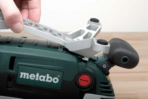 Metabo BAE 75 Szalagcsiszoló 1010W gépálvánnyal karton dobozban (600375000)