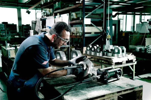 Metabo GE 710 PLUS Egyenescsiszoló (600616000)