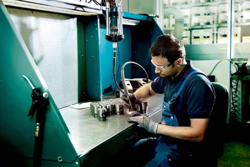 Metabo GE 710 PLUS Egyenescsiszoló (600616000)