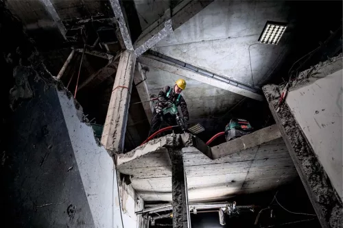 Metabo MHEV 11 BL Vésőkalapács SDS-max 1500W 18J műanyag hordtáskában (600770500)