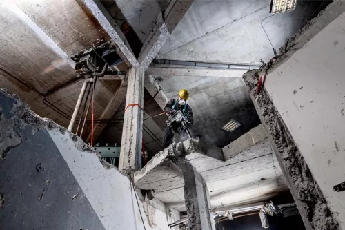 Metabo MHEV 11 BL Vésőkalapács SDS-max 1500W 18J műanyag hordtáskában (600770500)