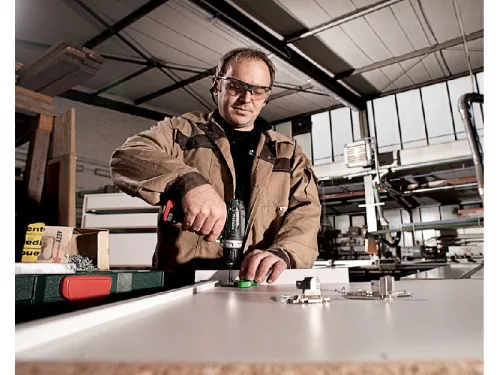Metabo PowerMaxx BS Basic Akkus Fúrócsavarozó 12V 2x2,0Ah 34Nm (600984000)
