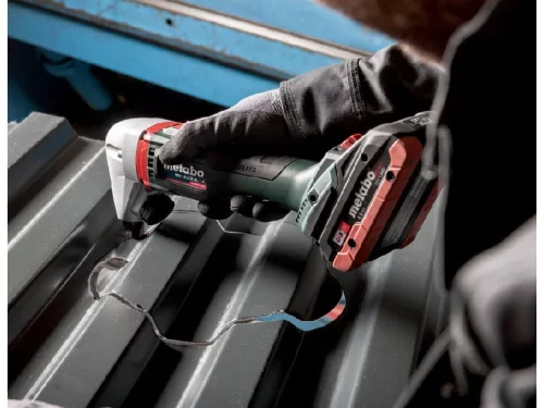 Metabo NIV 18 LTX BL 1.6 Akkus folyamatos Lyukasztó 18V (601614850)(Akku és töltő nélkül)