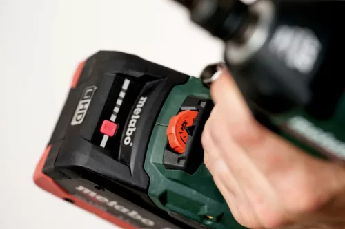 Metabo SSW 18 LTX 550 BL Akkus ütvecsavarozó 18V kofferben 2x4Ah (602404800)