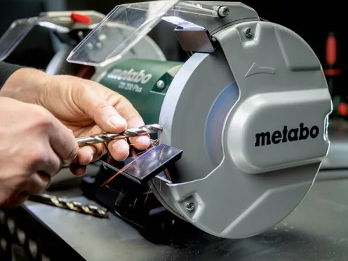 Metabo DS 200 Plus Kettős Csiszológép 600W 2,7Nm (60420000)