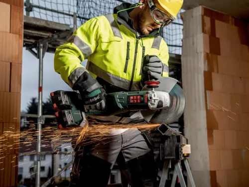Metabo WPB 36-18 LTX BL 24-230 Quick Akkus sarokcsiszoló 18V 4x8Ah LiHD 230mm (613103810)