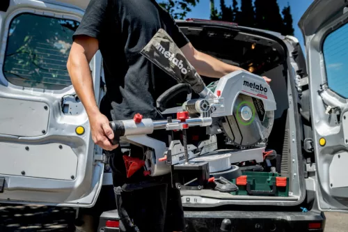 Metabo KGS 18 LTX BL 305 Akkus fejezőfűrész (Akku és töltő nélkül) (614305850)