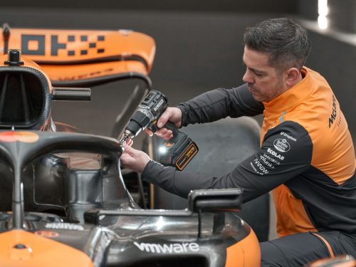 DeWalt x McLaren DCD85MP2T-QW Akkus ütvefúró-csavarozó 18V 2x5,0ah