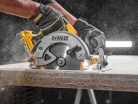DeWalt DCS570H2T-QW Akkus körfűrész Powerstack 18V (2x5,0Ah)