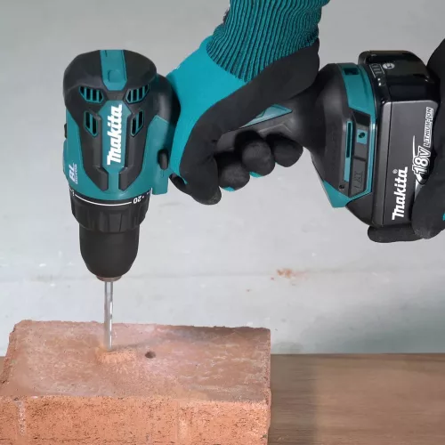 Makita DHP490RTX7 fúró-csavarozó