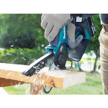   Makita DUC101Z Akkus láncfűrész 18V Li-Ion 10cm (Akku és töltő nélkül)