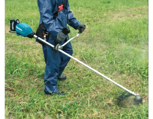 Makita UR006GZ02 Akkus Fűkasza 40Vmax XGT Li-ion BL (Akku és töltő nélkül)